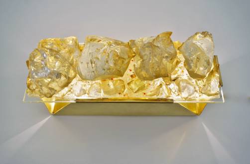 Chartres Raak wall light, by Willem van Oyen Sr, Brutalist rock crystals & brass, 1970`s ca, Dutch